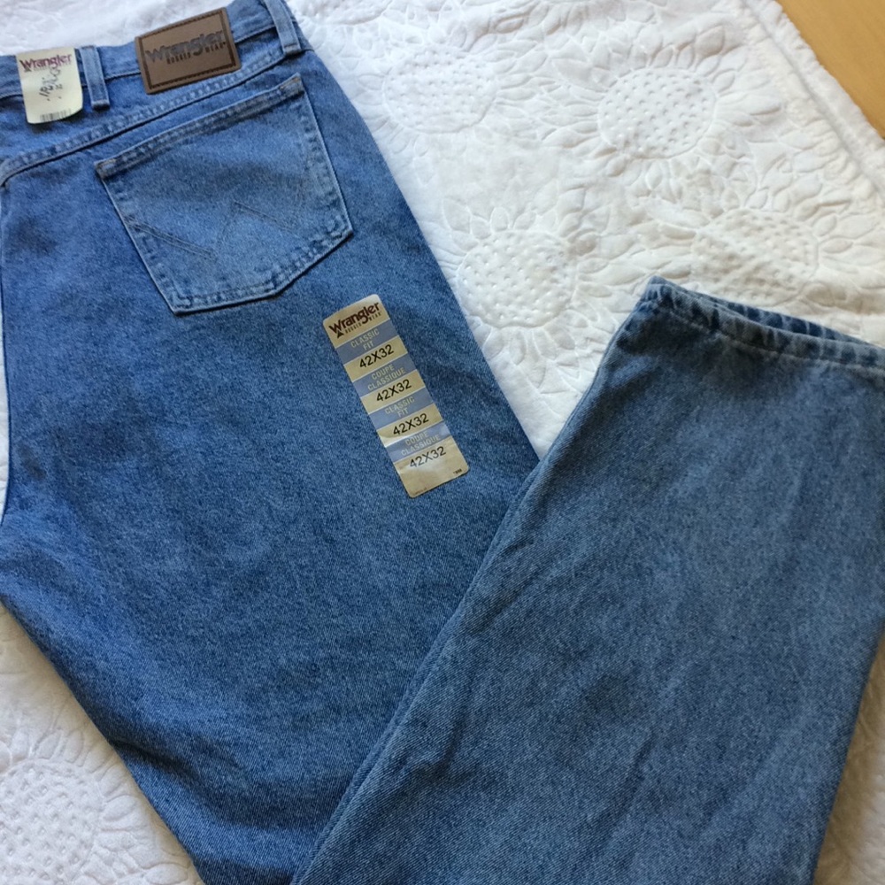 Wrangler rugged wear jeans